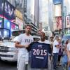 Lucas Moura et Kevin Trapp rencontraient des membres des fans club de New York et de Montréal, sur Times Square à New York le 22 juillet 2015