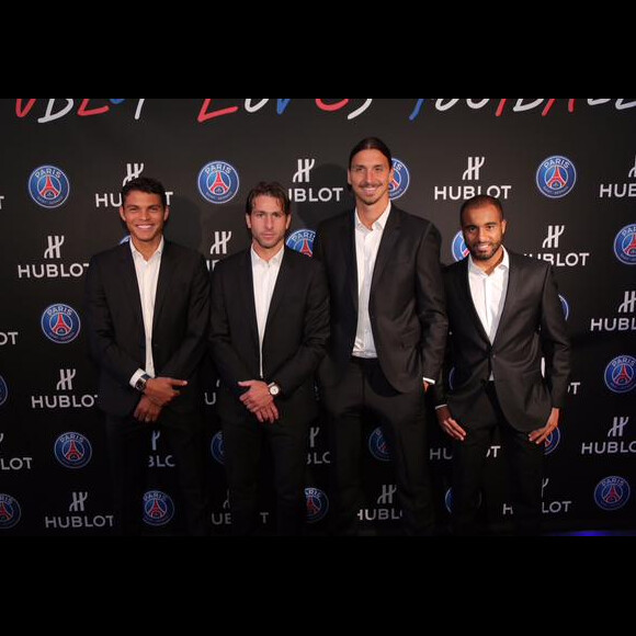 Thiago Silva, Maxwell, Zlatan Ibrahimovic et Lucas Moura lors de la soirée organisée par Hublot pour présenter la nouvelle montre aux couleurs du PSG sur le rooftop du Rockefeller Center de New York, le 22 juillet 2015