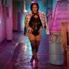 Demi Lovato sexy dans le clip de son nouveau single Cool for the Summer