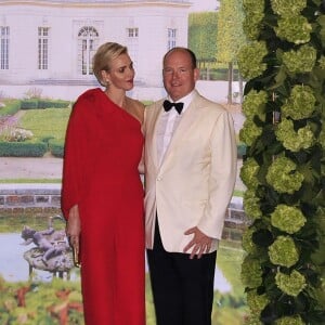 Albert II de Monaco et la princesse Charlène de Monaco - 67e Gala de la Croix-Rouge Monégasque (Bal de la Croix-Rouge) à Monaco, le 25 juillet 2015