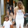 Kourtney and Khloe Kardashian en compagnie de Mason et Kris Jenner vont déjeuner au Jinky's Kanan Cafe à Agoura Hills, Los Angeles, le 21 juillet 2015