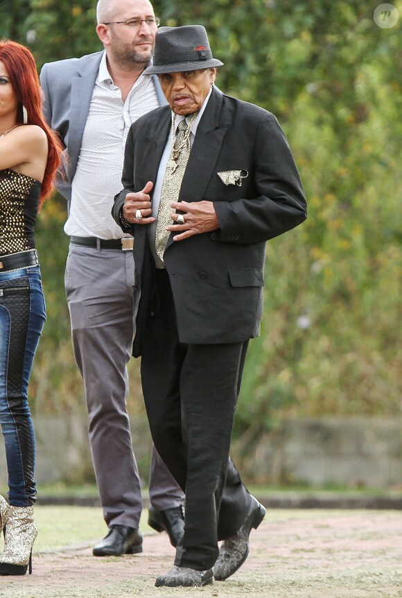 Joe Jackson visite un club de football à Sao Paulo, le 24 juillet 2015.