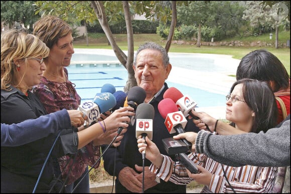 Francisco Rocasolano, grand-père de Letizia d'Espagne, interviewé après la naissance de l'infante Leonor en octobre 2005