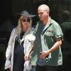 Ashlee Simpson très enceinte va déjeuner au restaurant japonais avec son mari Evan Ross à Studio City, le 22 juin 2015.