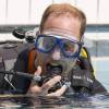 Le prince William participait le 9 juillet 2014 à Londres à un entraînement de plongée avec le British Sub-Aqua Club (BSAC), dont il a pris la présidence, succédant à son père le prince Charles. Sa passion pour la plongée, son épouse Kate, qui a obtenu la certification niveau 2, la partage.