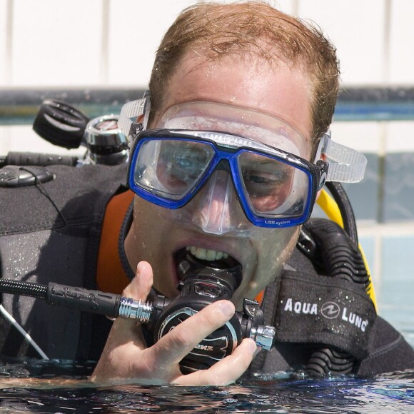 Le prince William participait le 9 juillet 2014 à Londres à un entraînement de plongée avec le British Sub-Aqua Club (BSAC), dont il a pris la présidence, succédant à son père le prince Charles. Sa passion pour la plongée, son épouse Kate, qui a obtenu la certification niveau 2, la partage.