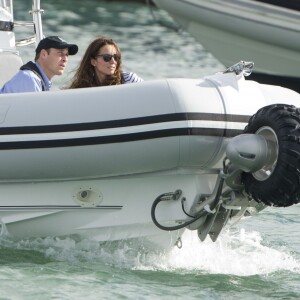 Kate Middleton, duchesse de Cambridge, à Auckland le 11 avril 2014 lors d'une course nautique dans le cadre de sa tournée officielle en Nouvelle-Zélande avec le prince William.