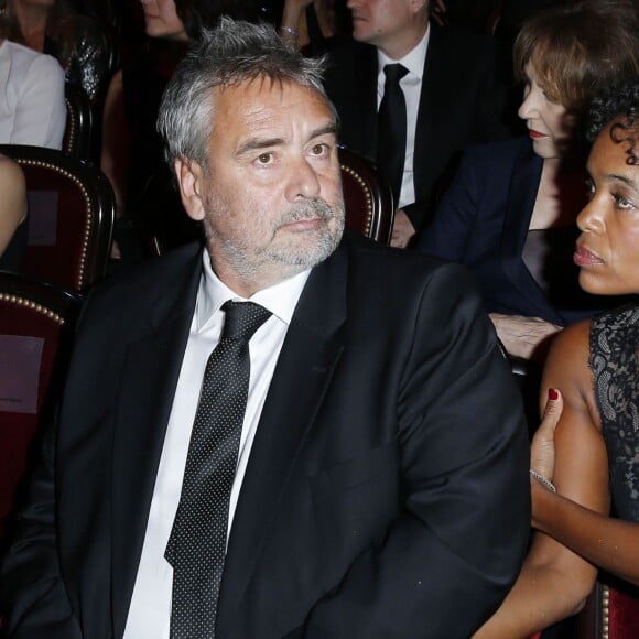 Luc Besson et sa femme Virginie Silla - 40e cérémonie des César au théâtre du Châtelet à Paris, le 20 février 2015.