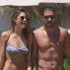 Diego Simeone, entraîneur de l'Atlético de Madrid, avec sa jeune compagne Carla Pereyra en vacances à Marbella en Espagne le 27 juillet 2015.