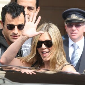 Jennifer Aniston et Justin Theroux à Paris, le 14 juin 2012.