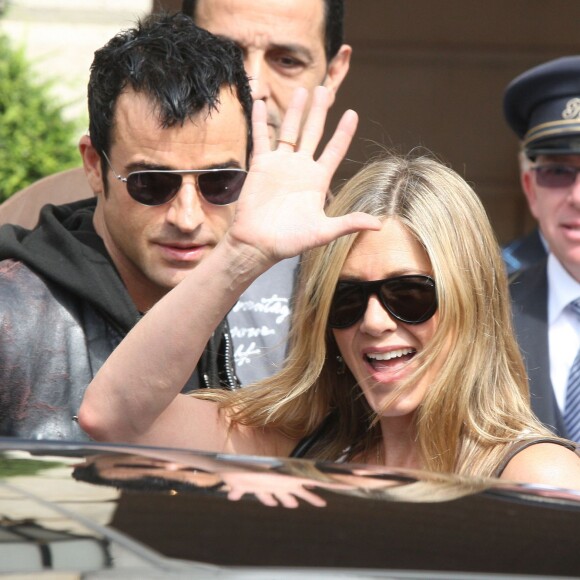 Jennifer Aniston et Justin Theroux à Paris, le 14 juin 2012.