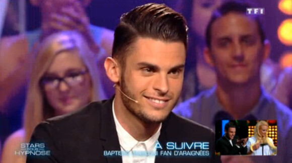 Baptiste Giabiconi, dans Stars sous hypnose, le vendredi 11 juillet 2014 sur TF1.