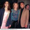 Première de Mamma Mia ! avec Olivia Newton-John et sa fille Chloe, le 27 février 2001.