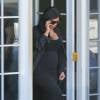 Kim Kardashian, enceinte, quitte un studio de tournage à Los Angeles. Le 11 août 2015.