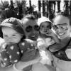 Arnaud Lagardère, Jade Foret et leurs deux filles Liva et Mila, en vacances à Southampton, dans l'état de New-York aux Etats-Unis, en août 2015.