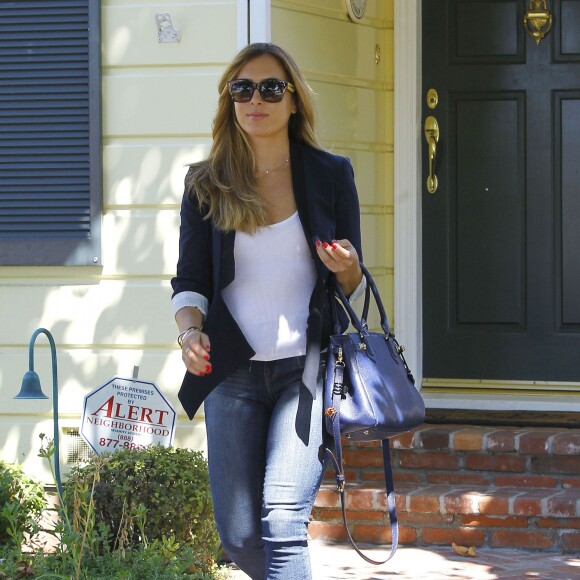 Christine Ouzounian se promène dans les rues de Santa Monica, le 12 août 2015.