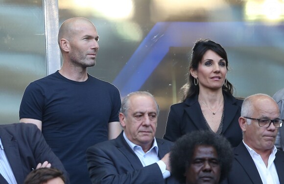 Zinédine Zidane et sa femme Véronique au Stade de France pour la rencontre France - Belgique à Saint-Denis le 7 juin 2015