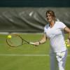 Amélie Mauresmo, enceinte, à Wimbledon à Londres le 24 juin 2015. La championne française a accouché le 16 août 2015 de son premier enfant.