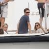 La princesse Beatrice d'York et son compagnon Dave Clark à Ibiza, le 7 août 2015. Ils ont pu profiter de l'hospitalité des yachts gigantesques Eclipse et Rising Sun, propriétés respectives de Roman Abramovich et Bob Iger.