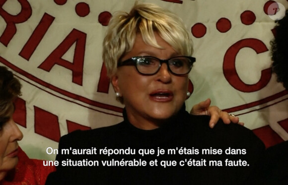 Charlotte Fox et ''Elizabeth'', deux victimes présumées de Bill Cosby, ont raconté en août 2015 lors d'une conférence de presse les viols qu'elles disent avoir subi du comédien.