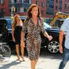 Caitlyn Jenner en robe léopard à New York le 30 juin 2015. 