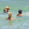 Exclusif- Jessica Alba et son mari Cash Warren profitent de leurs vacances avec leurs filles Honor et Haven à Cancun, Mexico, le 14 août 2015.