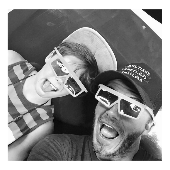 David Beckham et son fils à Disneyland / photo postée sur le compte Instagram de l'ancien footballeur.