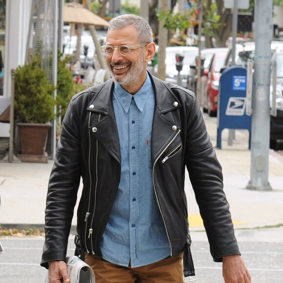 Exclusif - Jeff Goldblum est allé déjeuner avec un ami à Brentwood, le 24 mai 2014 