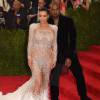Kanye West et Kim Kardashian au Met Gala 2015 à New York, le 4 mai 2015.