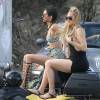 Kendall Jenner et sa demi-soeur Khloe Kardashian font du quad sur le tournage de "Keeping Up With the Kardashian" à Saint-Barthélemy, le 17 août 2015.