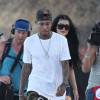 Exclusif - Tyga et Kylie Jenner, accompagnés de Kendall Jenner, font de la randonnée lors de leurs vacances à Saint-Barthélemy, le 18 août 2015.