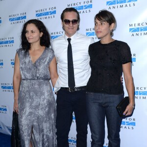Joaquin Phoenix et ses soeurs Rain et Summer - Gala Hidden Heroes organisé par l'association Mercy for Animals, à Culver City le 29 août 2015.