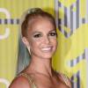 Britney Spears, irrésistible dans une robe Labourjoisie, assiste aux MTV Video Music Awards 2015 au Microsoft Theater. Los Angeles, le 30 août 2015.
