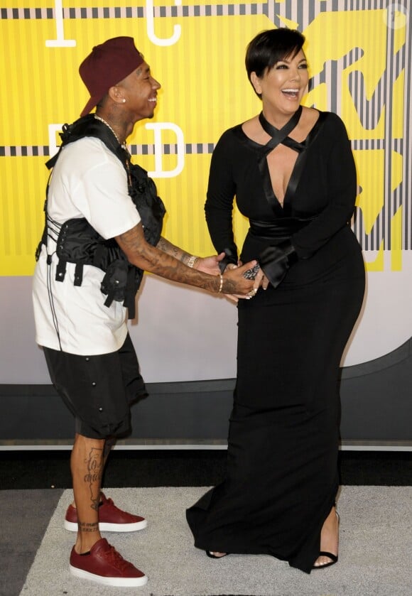 Tyga et Kris Jenner assistent aux MTV Video Music Awards 2015 au Microsoft Theater. Los Angeles, le 30 août 2015.