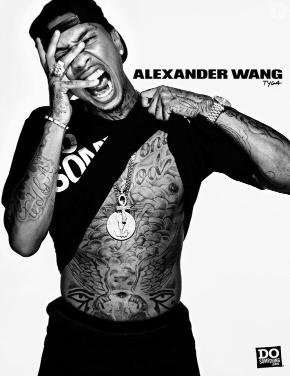 Tyga pour la collection Alexander Wang x DoSomething. Portrait par Steven Klein.