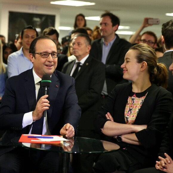 Marc Ladreit de Lacharrière, François Hollande, Axelle Lemaire (Secrétaire d'État chargée du Numérique) et Véronique Morali - Le président de la république François Hollande, en visite au groupe numérique français Webedia, a salué la réussite française. Paris, le 10 mars 2015.