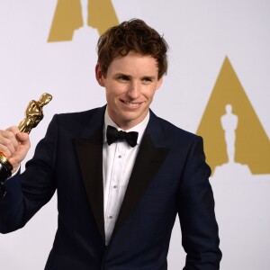 Eddie Redmayne - Press Room lors de la 87e cérémonie des Oscars à Hollywood, le 22 février 2015.
