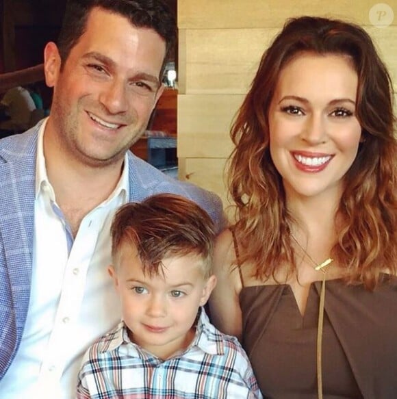 Alyssa Milano, son mari David et leur fils Milo sur Instagram. Août 2015