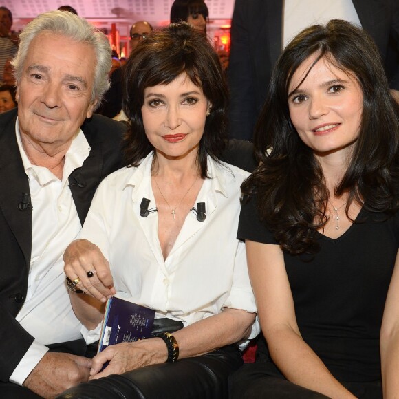 Evelyne Bouix avec son mari Pierre Arditi et Salomé Lelouch - Enregistrement de l'émission "Vivement Dimanche" à Paris le 2 Septembre 2015 diffusée le 6 Septembre 2015