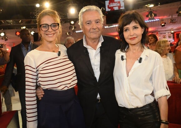 Audrey Dana, Pierre Arditi et sa femme Evelyne Bouix - Enregistrement de l'émission "Vivement Dimanche" à Paris le 2 Septembre 2015 diffusée le 6 Septembre 2015