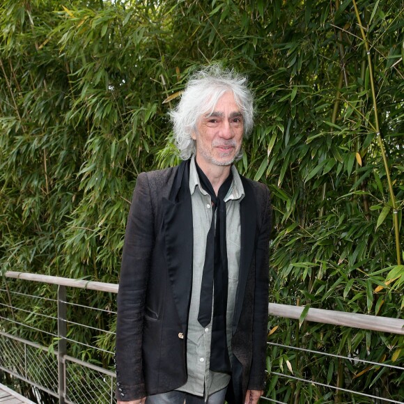 Louis Bertignac au village des Internationaux de France de tennis de Roland-Garros à Paris. Le 1er juin 2015.