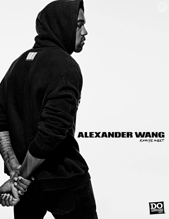 Kanye West pose pour la collection Alexander Wang x DoSomething. Portrait par Steven Klein.