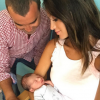 Arnaud Lagardère et Jade Foret posent avec le petit Mattìa, son neveu par alliance, en septembre 2015.