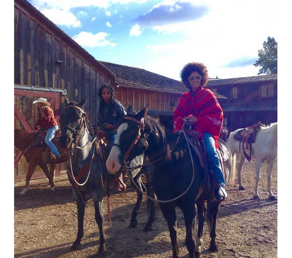 Les invités au mariage de Gabrielle Anwar et Shareef Malnik ont pu faire une randonnée à cheval / photo postée sur Instagram.
