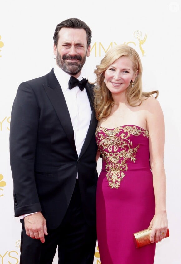 Jennifer Westfeldt et Jon Hamm - 66e cérémonie annuelle des Emmy Awards au Nokia Theatre à Los Angeles, le 25 août 2014.