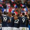 Les Français en pleine célébration lors du match amical France-Serbie à Bordeaux le 7 septembre 2015, qui s'est soldée par la victoire des Bleus (2-1) grâce à un doublé de Matuidi.