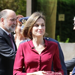 Le roi Felipe VI et la reine Letizia d'Espagne célébraient le 9 septembre 2015 les 35 ans du Tribunal constitutionnel à Madrid à l'occasion d'un déjeuner qui y était organisé.