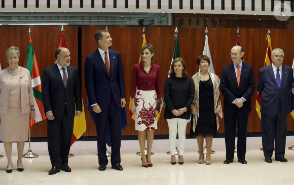 Le roi Felipe VI et la reine Letizia d'Espagne célébraient le 9 septembre 2015 les 35 ans du Tribunal constitutionnel à Madrid à l'occasion d'un déjeuner qui y était organisé.