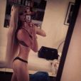 Valeria Lukyanova pose en sous-vêtements / photo postée sur Instagram.