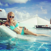 Valeria Lukyanova à la piscine / photo postée sur Instagram.